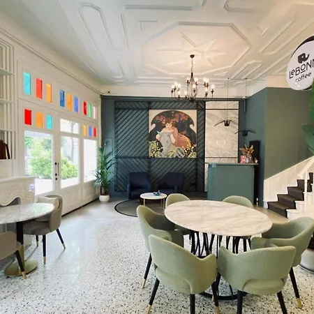 سينار كوناك البوتيكي فندق *