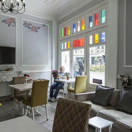 سينار كوناك البوتيكي فندق *