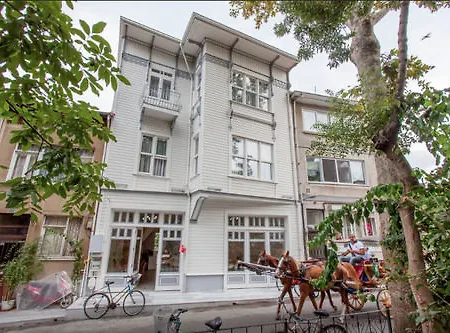 Hotel Cenar Butik *